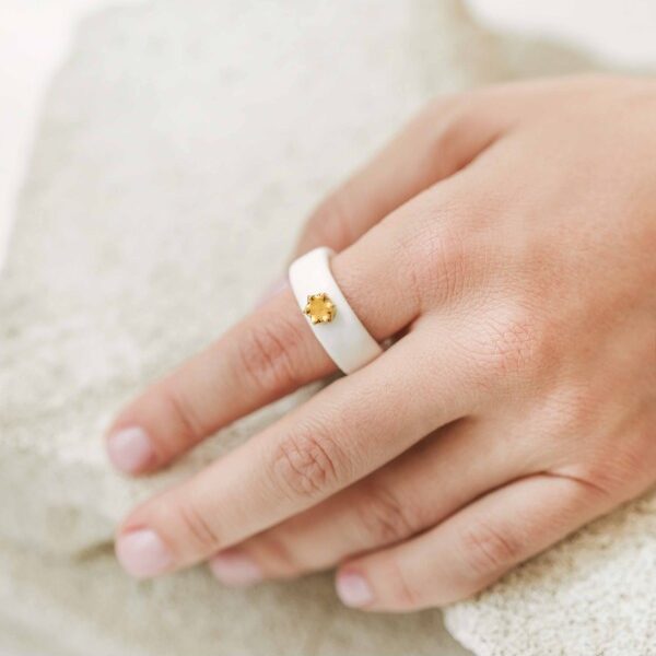 Porceliano žiedas Gėlė