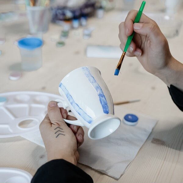 Piešimas ant puodelių