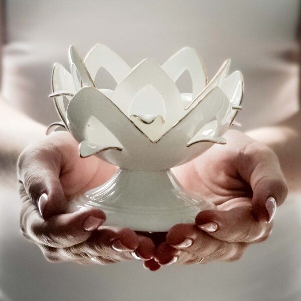 Porcelianinis šeimos židinys Maža Lelija