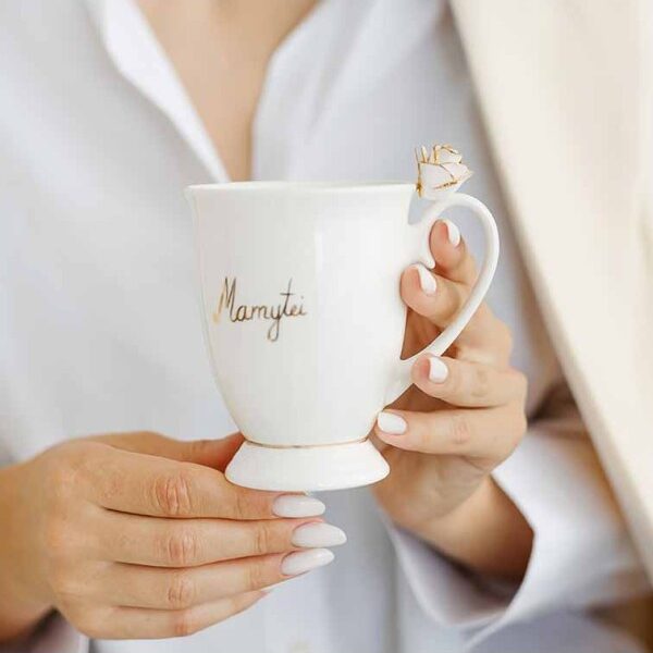 Porcelianinis puodelis Mamytei