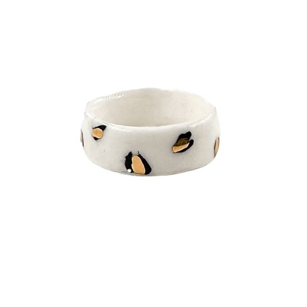 Porceliano žiedas Kerai