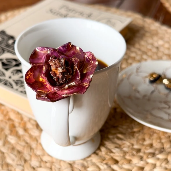 Magiškas puodelis su Vanadinitu