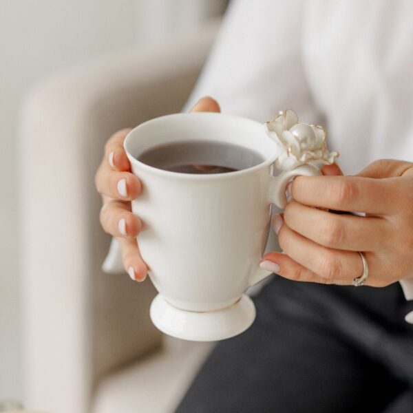 Porcelianinis puodelis su perlu