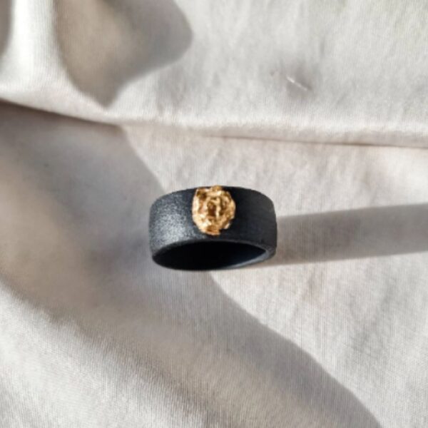 Elia juodo porceliano žiedas