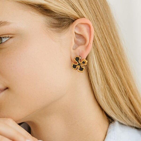 Porceliano auskarai juodas dobiliukas