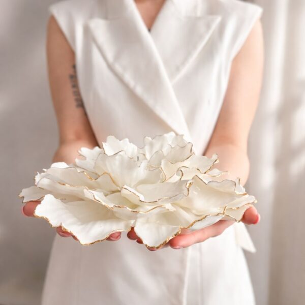 Bijūnas porcelianinis šeimos židinys