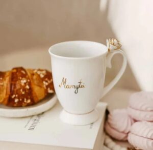 Porcelianinis puodelis Mamytei